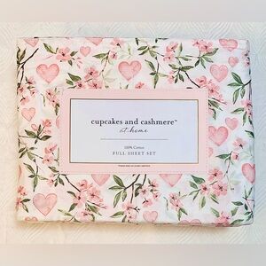Cupcakes and Cashmere Valentine Flower Hearts Cotton Sheet Set - Full